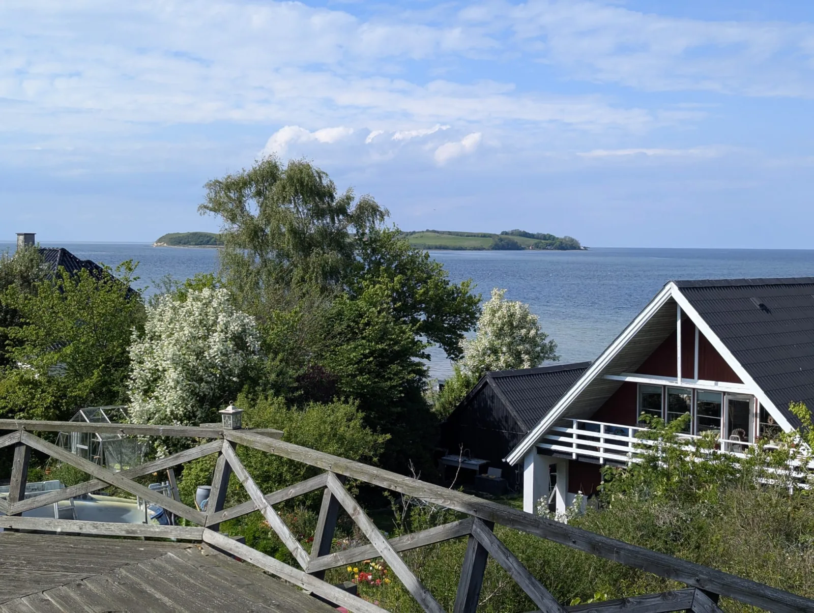 Udsigt mod Nekselø fra galleriet
